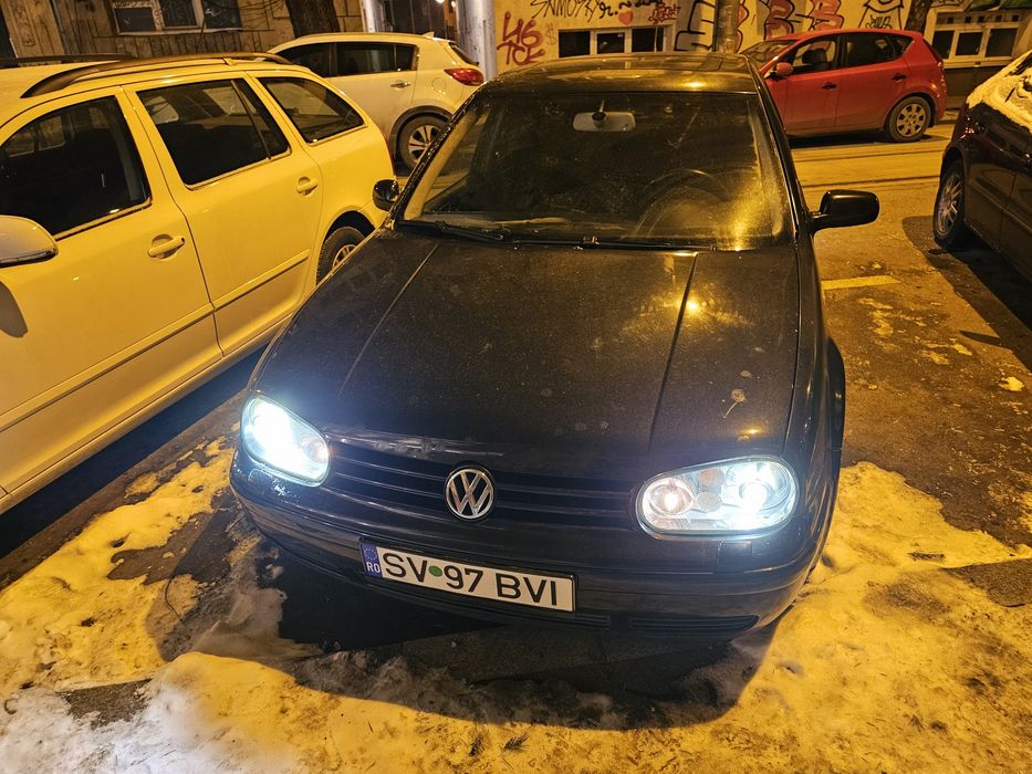 VW Golf 4 1.6 FSI cutie 6 trepte
An 2002 
Acte la zi/fiscal 
Cutie man