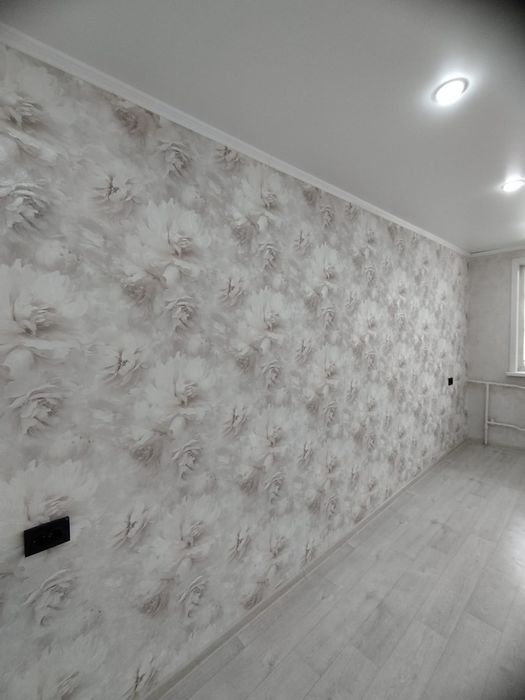 Продам 2 ух.комн кв в центре район Тайги