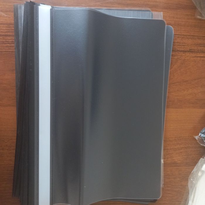 Продам папки новые