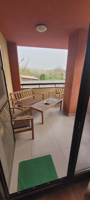 Închiriez apartament