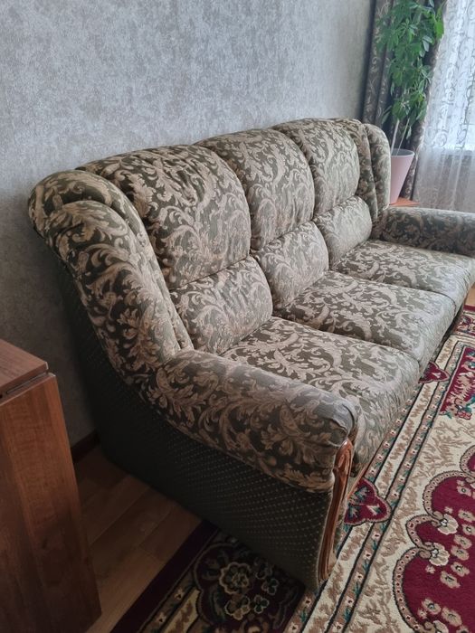 Диван мягкий б/у
