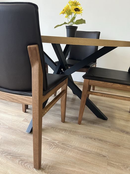 Модерни Тапицирани Столове