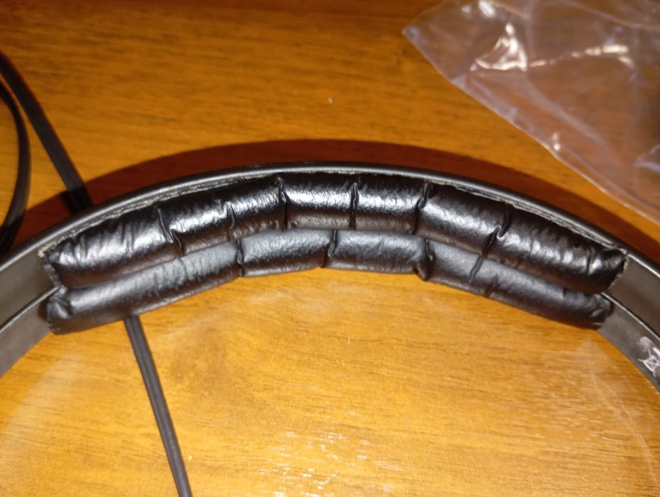 Студийные наушники Sennheiser HD 25 Plus