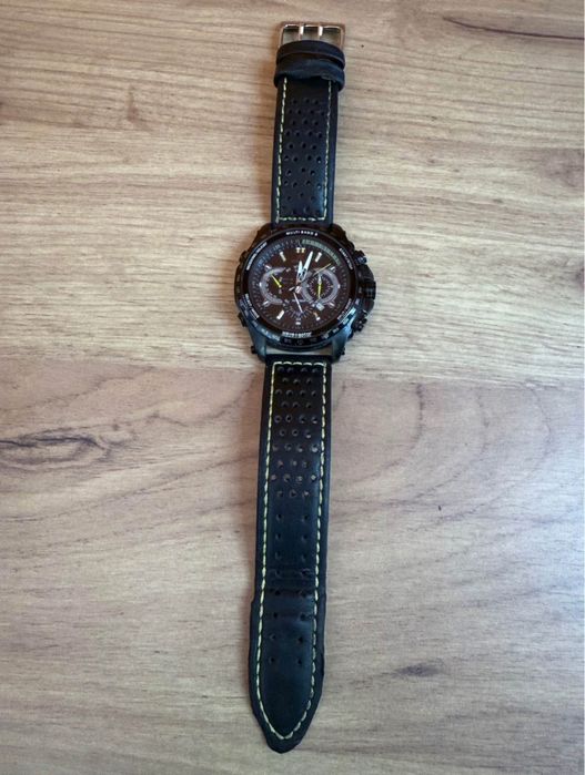 Часовници Vincero и Casio