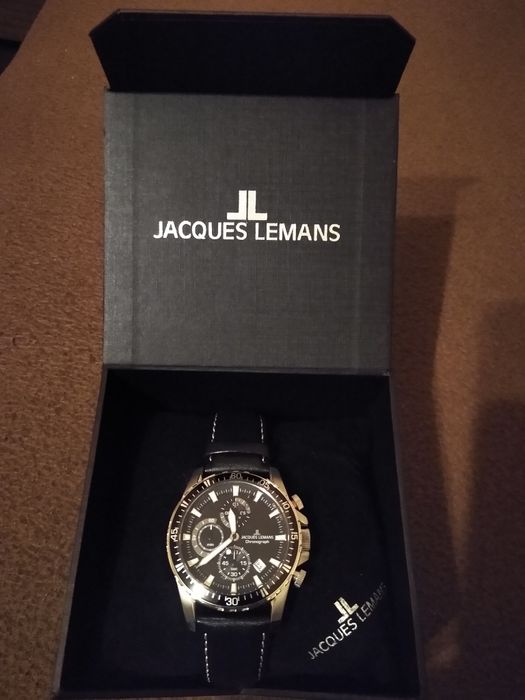 Чисто нов часовник