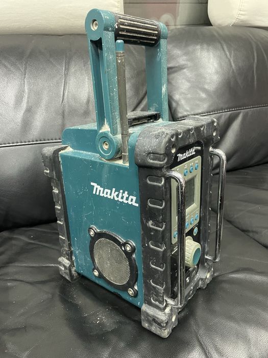 Радио makita dmr 100