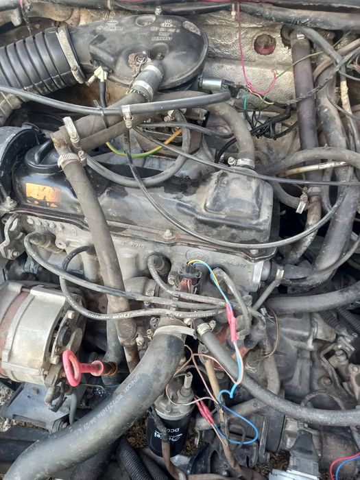 продаю машину Volkswagen