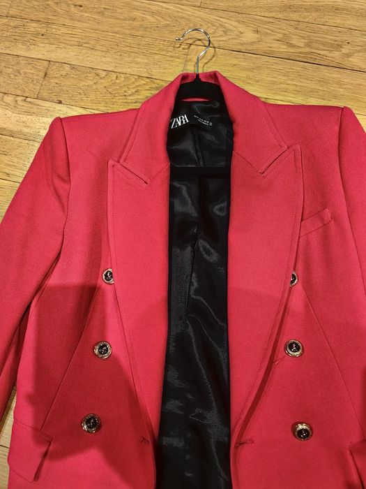 Елегантно сако ZARA