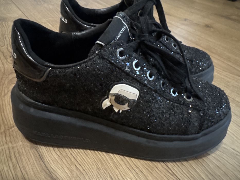 Оригинални обувки на Karl Lagerfeld