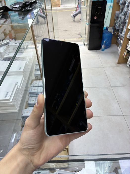 Telefon sotiladi  SAMSUNG A73 5G