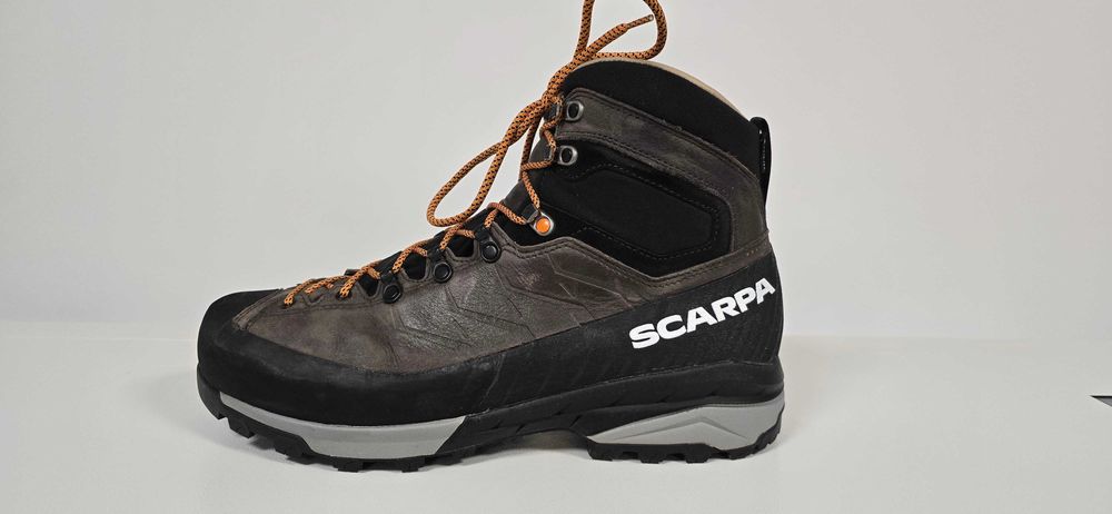 Bocanci SCARPA Mescalito TRK PRO GTX