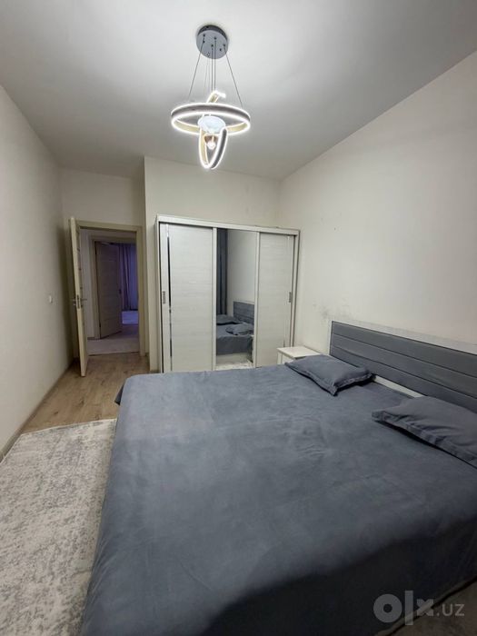 Olmazor city 2 xona sotiladi