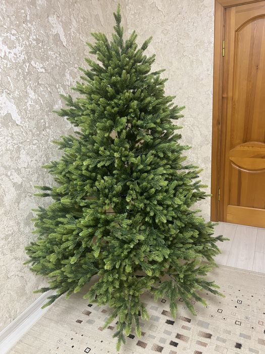 Ель искуственная литая
