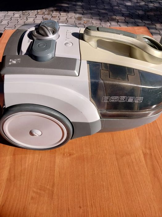 Продам пылесос Vitek