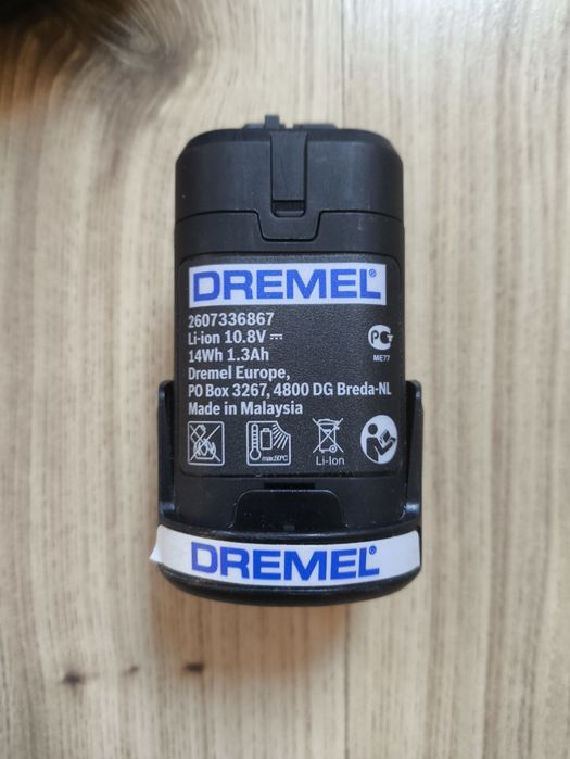 Зарядно и батерия 10,8 v за Dremel