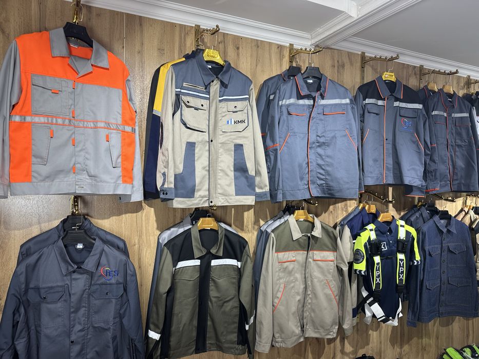 Mahsus kiyim va Futbolkalar