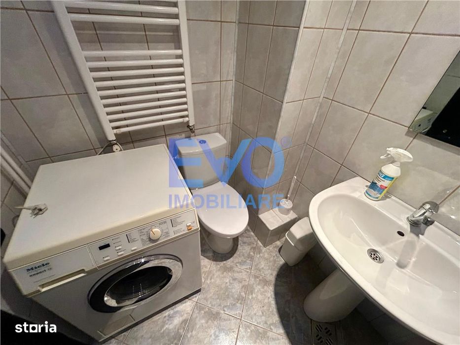 Apartament De Inchiriat Cu 3 Camere, Etaj Intermediar, Tatarasi