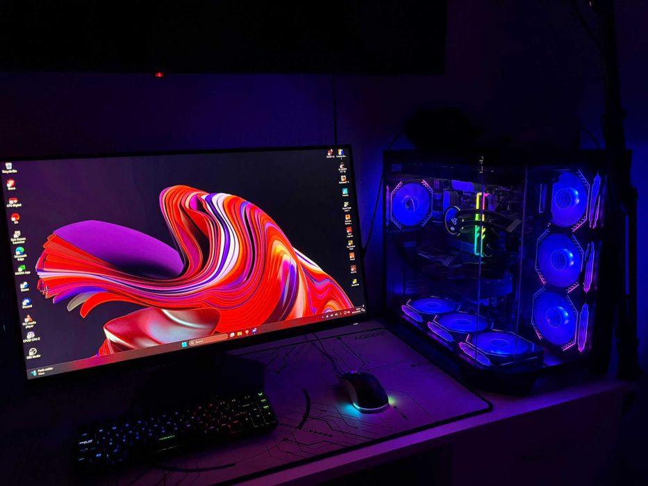 Vand PC High-End Nou ! ! ! +Periferice