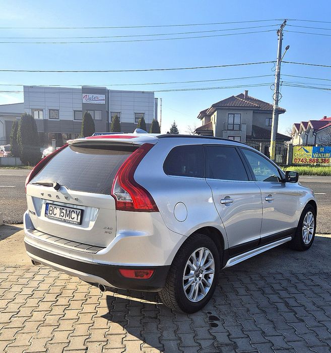 VOLVO XC 60 / 2.4 D / Cutie Automata / 4X4 / Finantare / Garantie