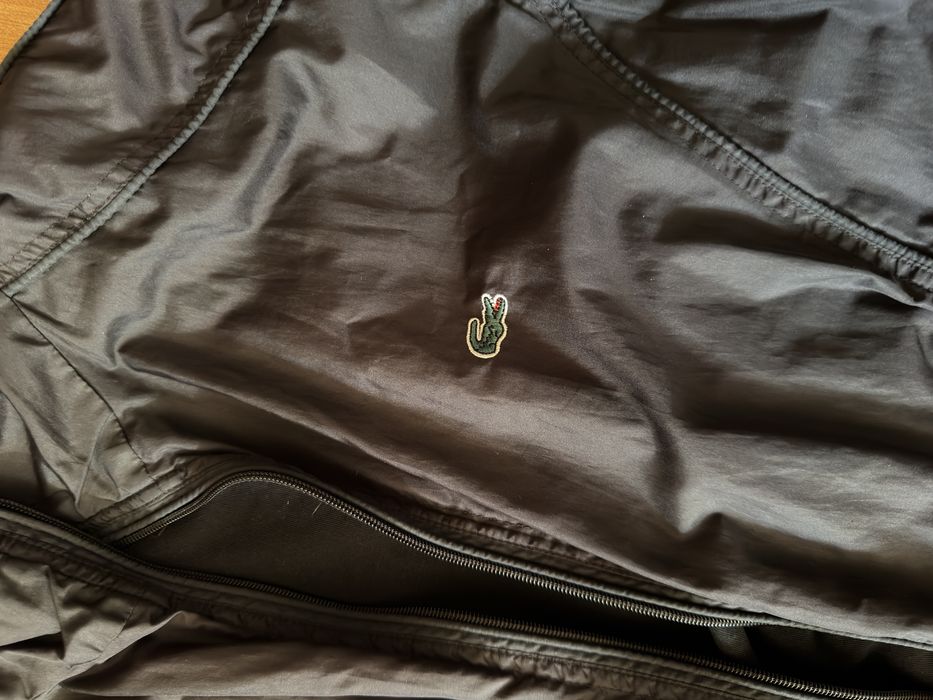 Яке Lacoste………..