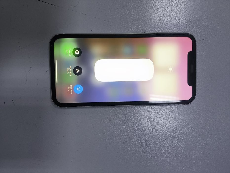 iPhone xr 64 gb памяти