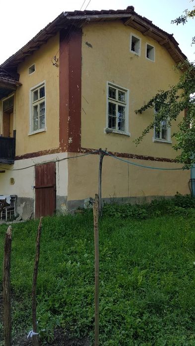 Къща - село Равнище