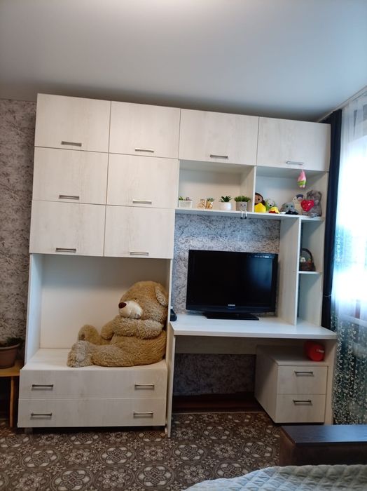 Продам детский уголок, очень вместительный.