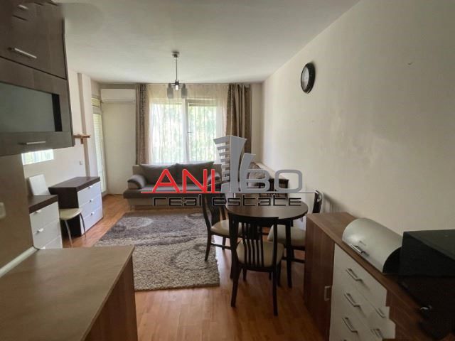 Продава се Двустаен апартамент в к.к. Св.Св. Константин и Елена - 58 кв.м за 2500 €/кв.м - Снимка #1