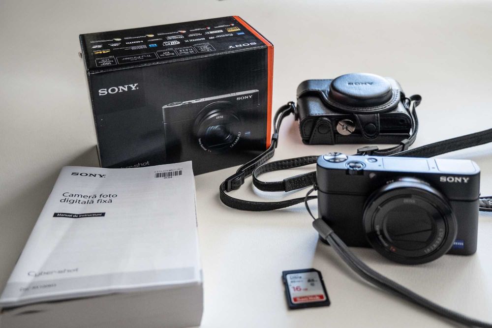 Sony Cyber-Shot RX100 M3, aparat foto compact