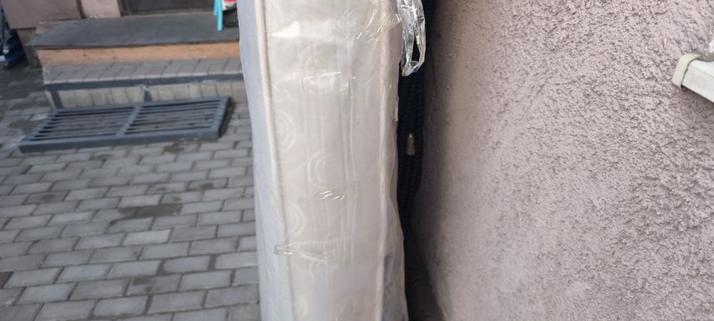 Отдам матрас бу 160 на 200