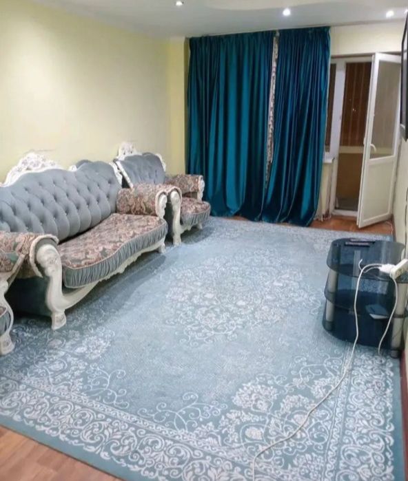 2 ком кв, 8- мкр 16- дом, 3- этаж