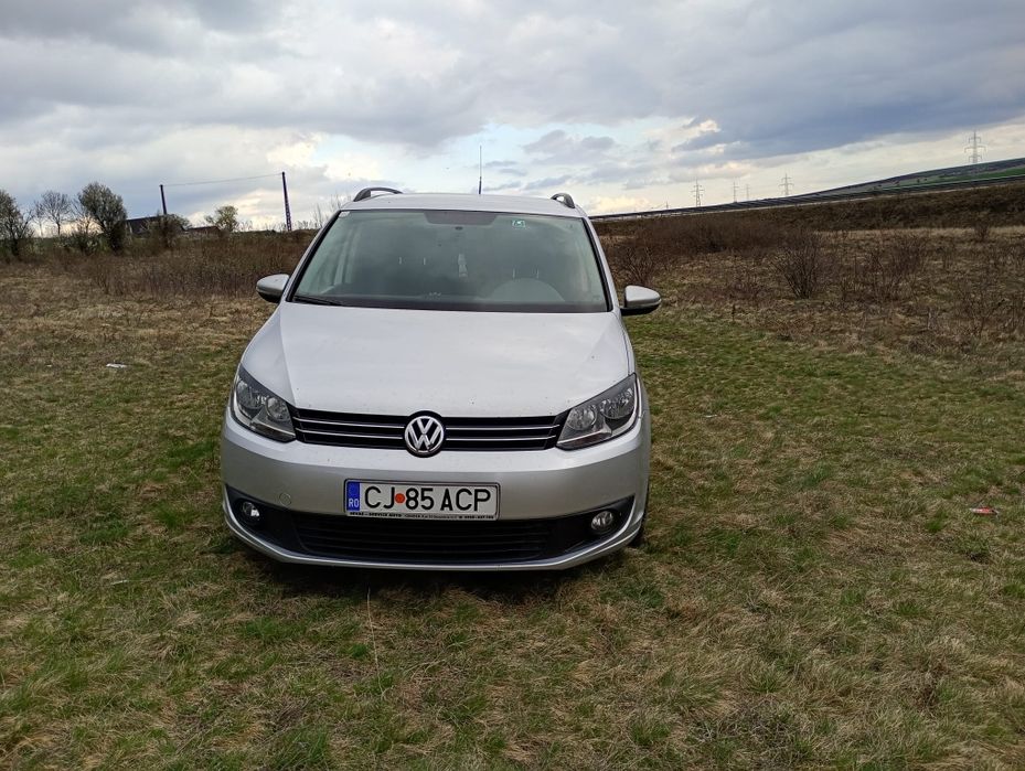 Vând Touran 2012 1.6TDI