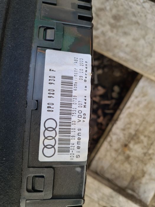 Ceasuri bord,mp3,pompa abs,panou clima Audi A3 8p,BKD