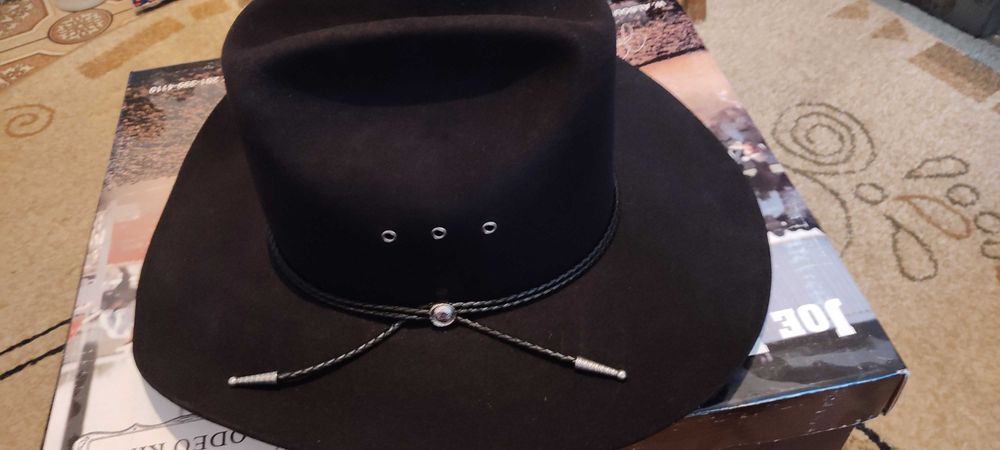 Шляпа Ковбойская.