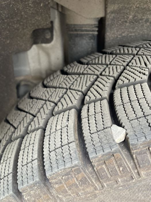 Шины pirelli 235/50/19 зима