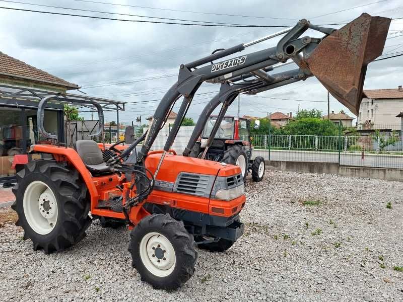 Японски трактор KUBOTA GL320 32 к.с. 4WD с челен товарач - ДЖЕЙ ТРЕЙДИНГ