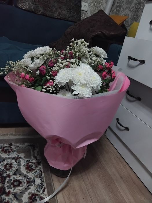 Продам большой букет цветов