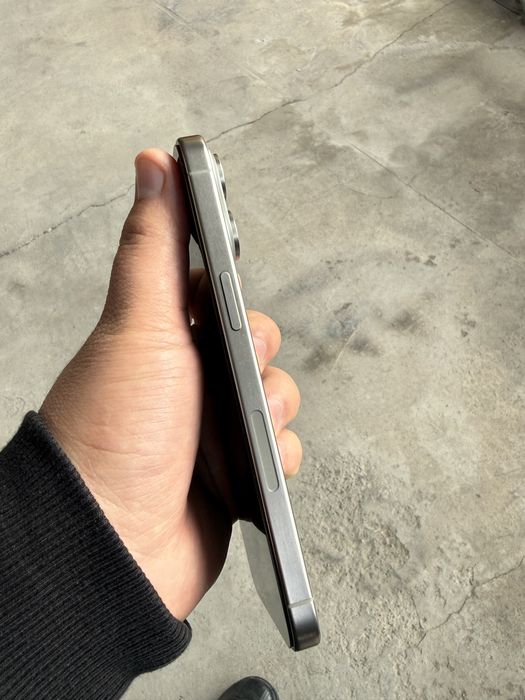 Iphone 15 pro max LL/A 256 GB