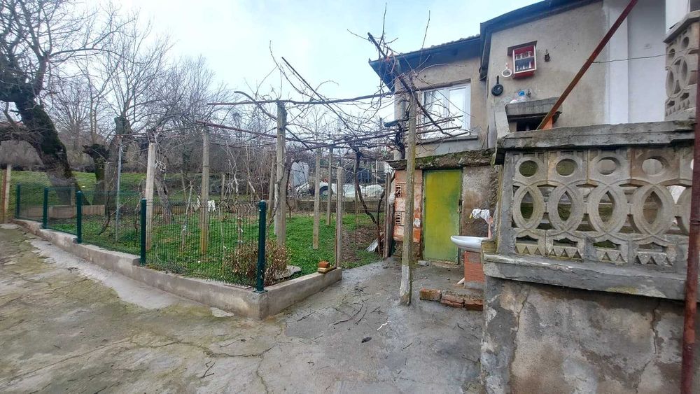 Продава се Къща в с. Лясково, Област Кърджали - 120 кв.м за 213 €/кв.м - Снимка #1