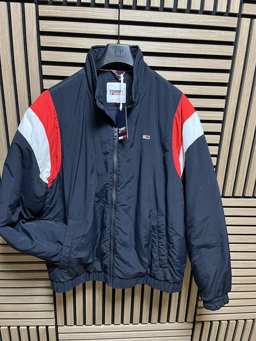 Tommy Hilfiger - Essential Jacket - Ново яке размер Л / Оригинал