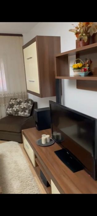 Proprietar vand apartament 3 camere