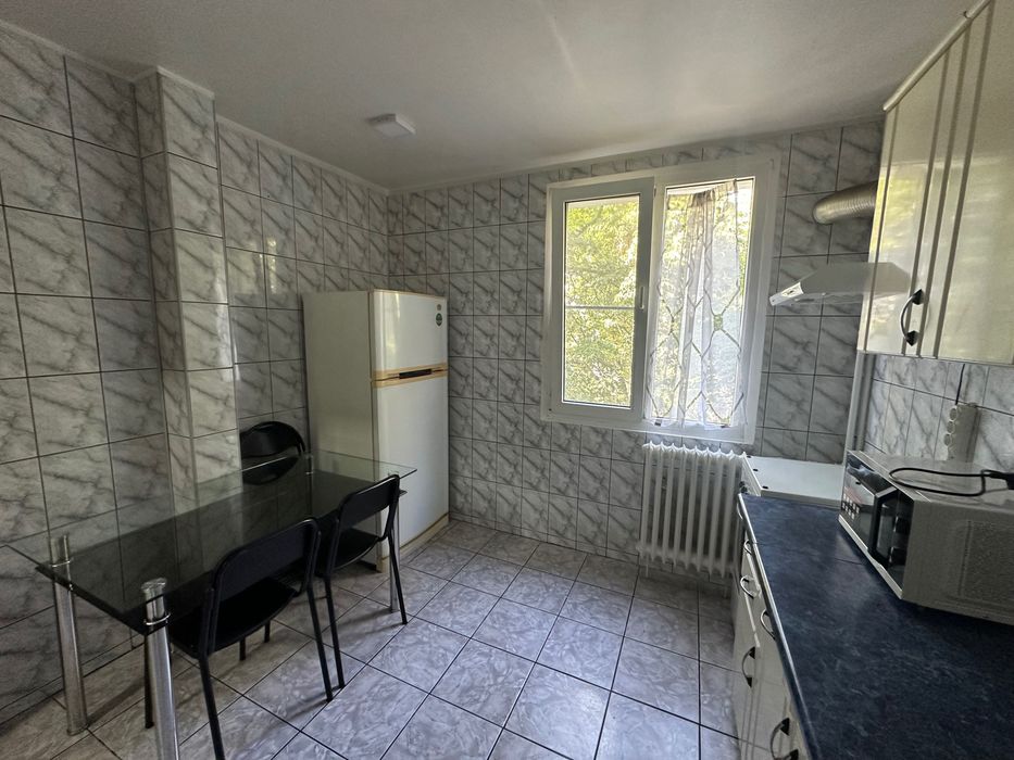 Apartament 2 camere de închiriat