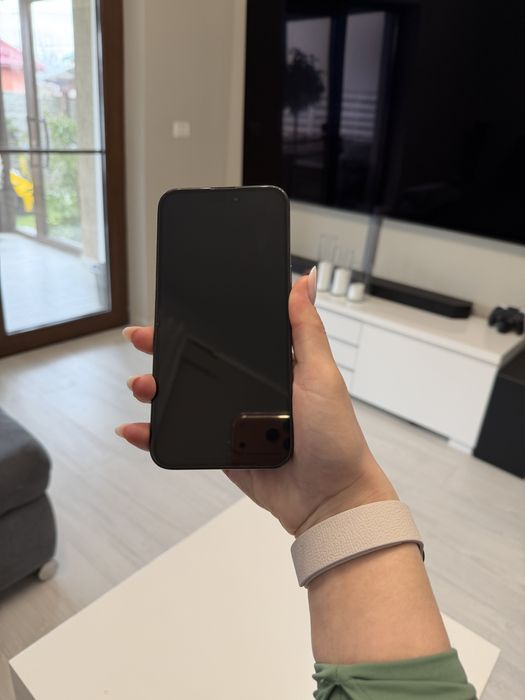 Iphone 15 Pro Max +13 Huse Premium +Cutie Originala , Stare Impecabilă