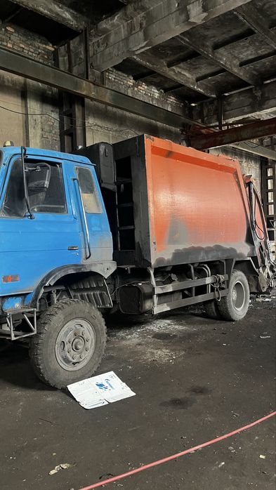 Продам мусоровоз донфенг рабочий