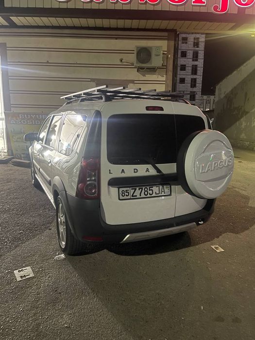 Lada largus yili 2020 radnoy moshina edial holatda