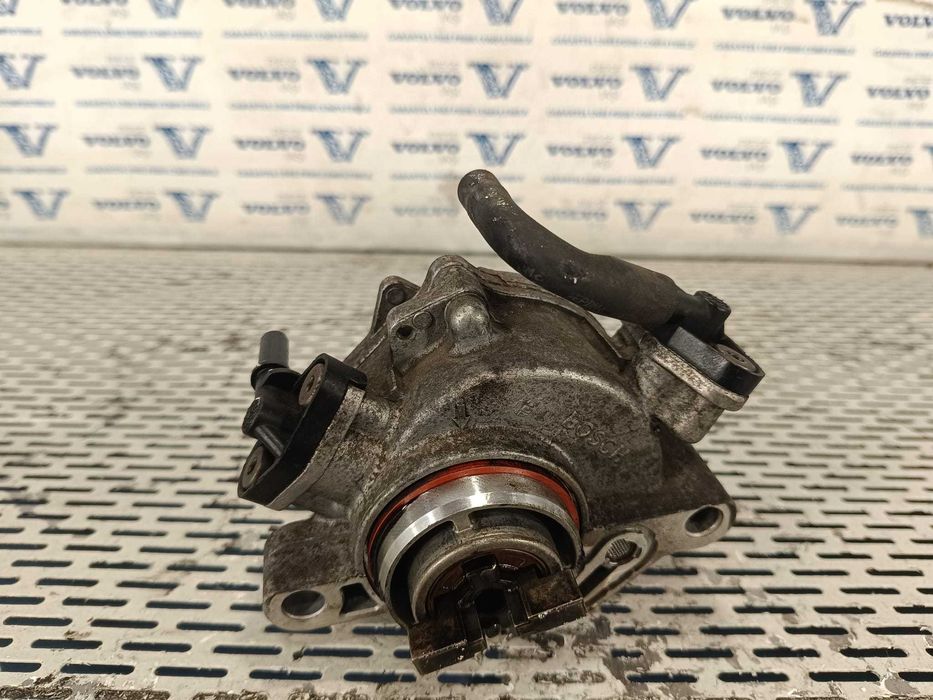 Pompa vacuum motor 1.6D2 euro5 Volvo S60 V60 V70 S80 V40 9684786780