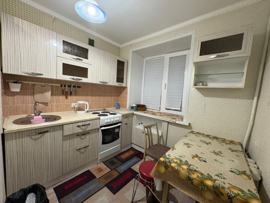 2- комнатная , Назарбаева 3/1