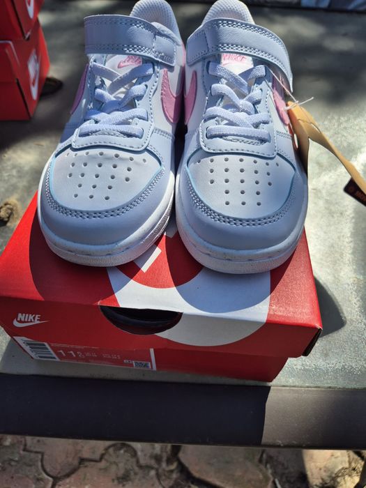 Vand afidasi nike fetite