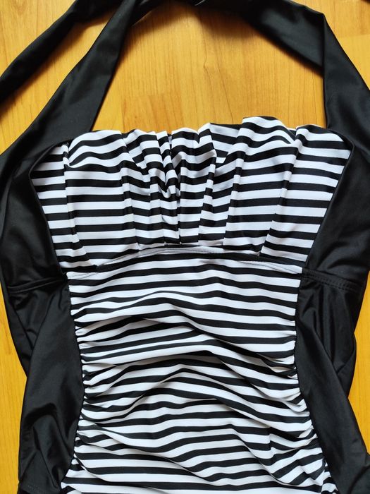 Costum de baie dama
