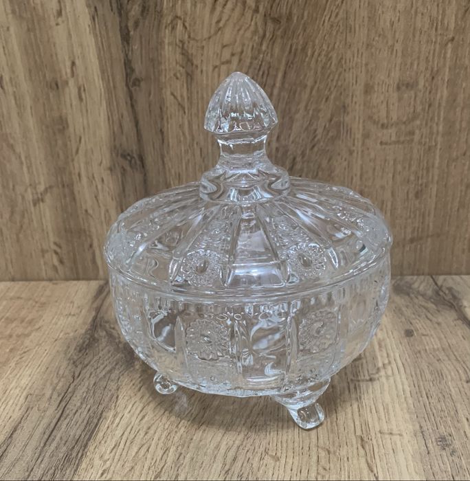 Вазы конфетницы салатницы